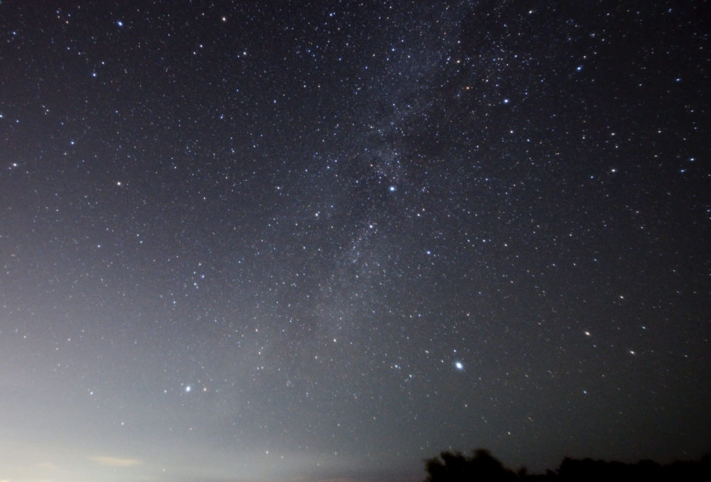 【2021年】7月7日は七夕！こと座のベガ(おり姫星)と、わし座のアルタイル(ひこ星)を見つけよう！